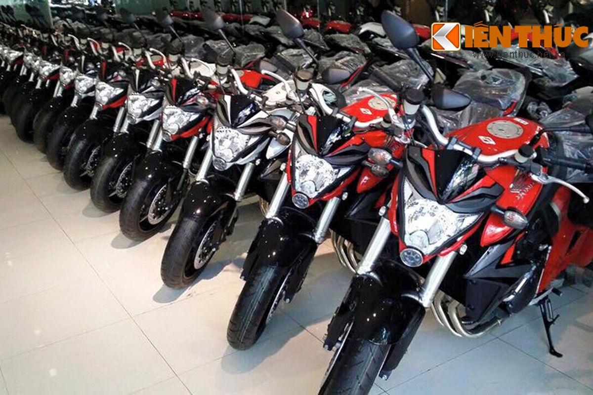 Honda CB1000R ABS 2015 ve Viet Nam gia hon 400 trieu